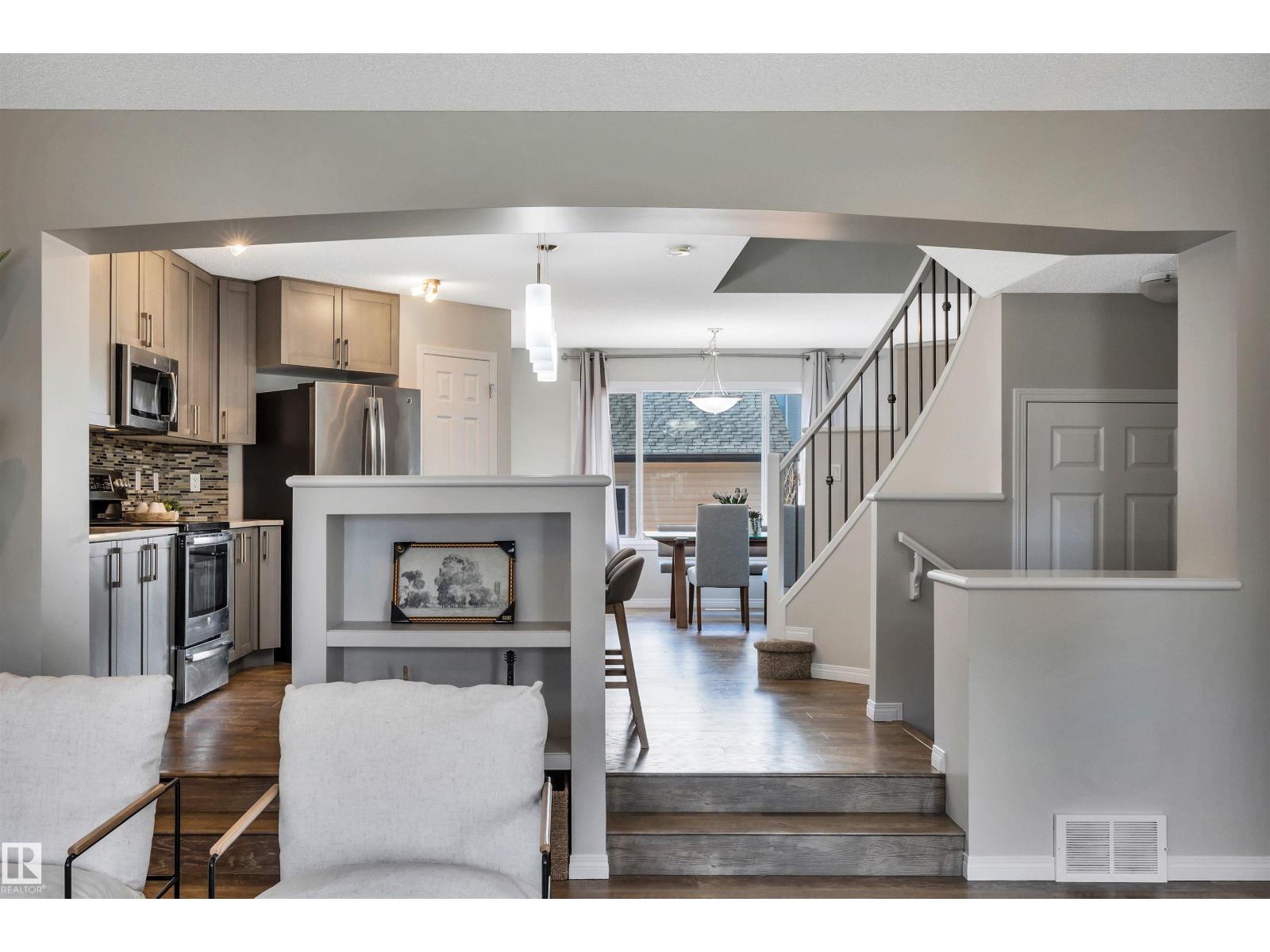 1271 Chappelle Bv Sw, Edmonton, Alberta  T6W 3R1 - Photo 8 - E4473170