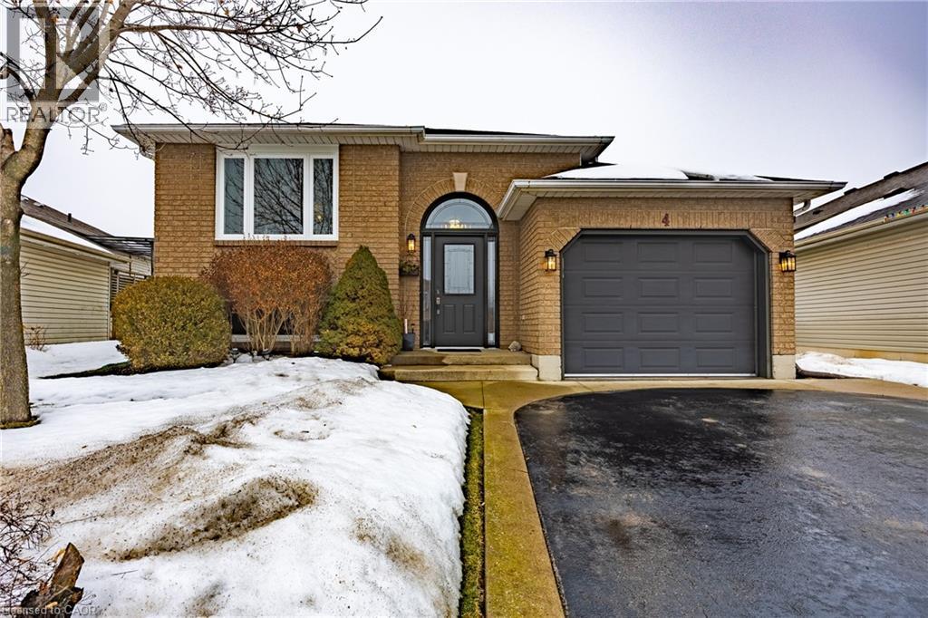 4 GLENGARY Crescent, Caledonia, Ontario