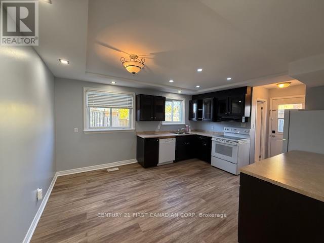 17 Vincent Crescent E, London South, Ontario  N6C 4X9 - Photo 13 - X12824162