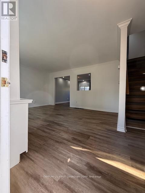 17 Vincent Crescent E, London South, Ontario  N6C 4X9 - Photo 4 - X12824162