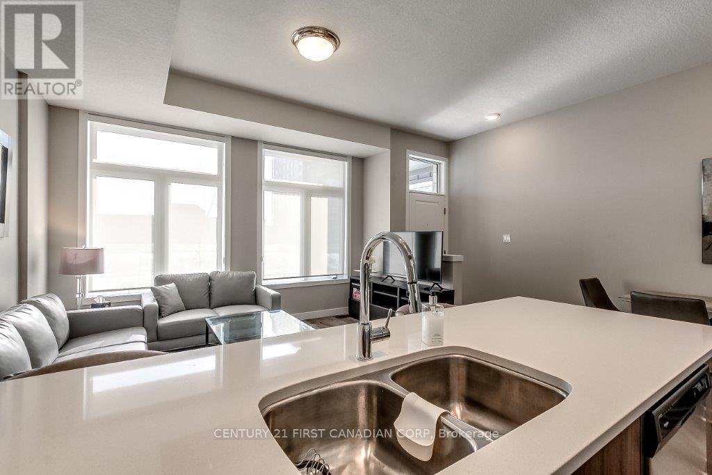 82 - 275 Callaway Road, London North, Ontario  N6G 0M3 - Photo 5 - X12824270