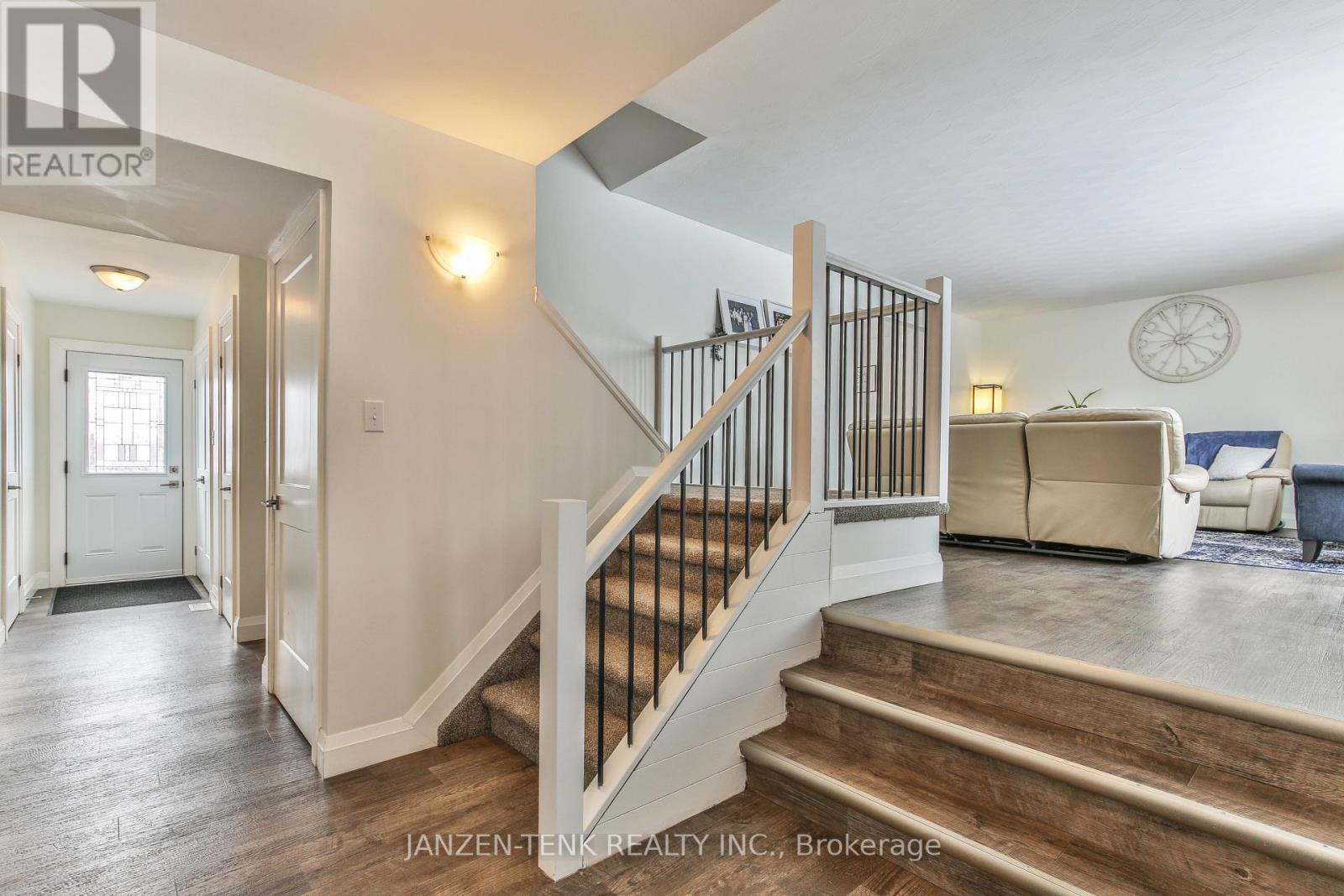 9432 Richmond Road, Bayham, Ontario  N5H 2R1 - Photo 5 - X12824292