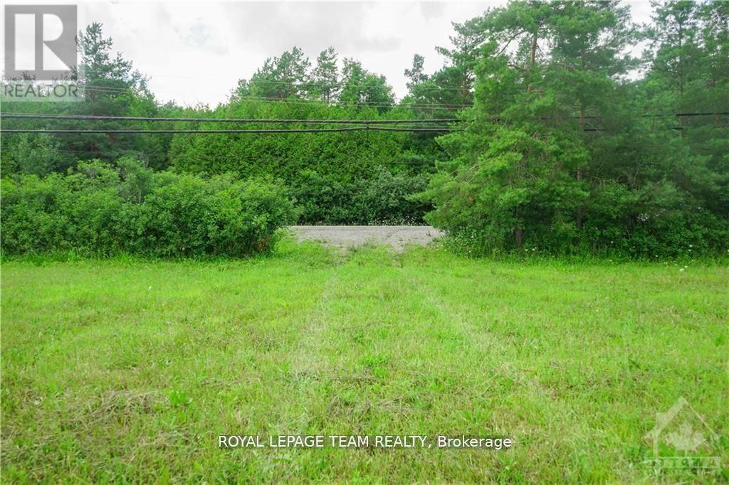 8530 Victoria Street, Ottawa, Ontario  K0A 2P0 - Photo 2 - X12824066