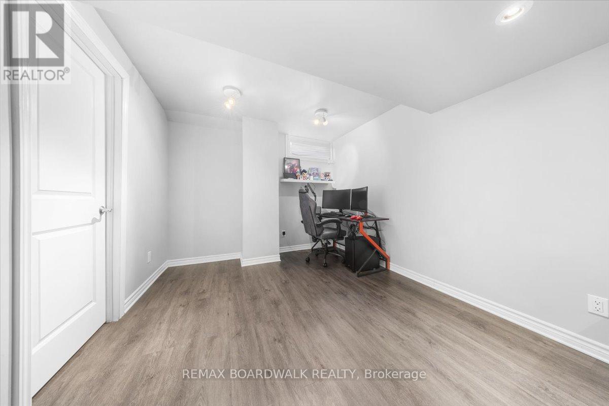 428 Moodie Drive, Ottawa, Ontario  K2H 8A6 - Photo 33 - X12824138