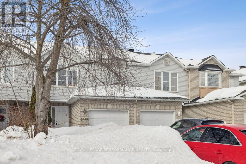 1666 Jobin Crescent, Ottawa, Ontario  K1J 1C5 - Photo 2 - X12824262