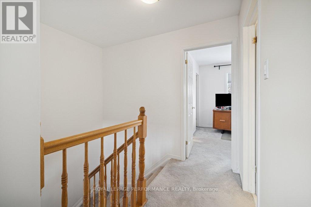 1666 Jobin Crescent, Ottawa, Ontario  K1J 1C5 - Photo 21 - X12824262