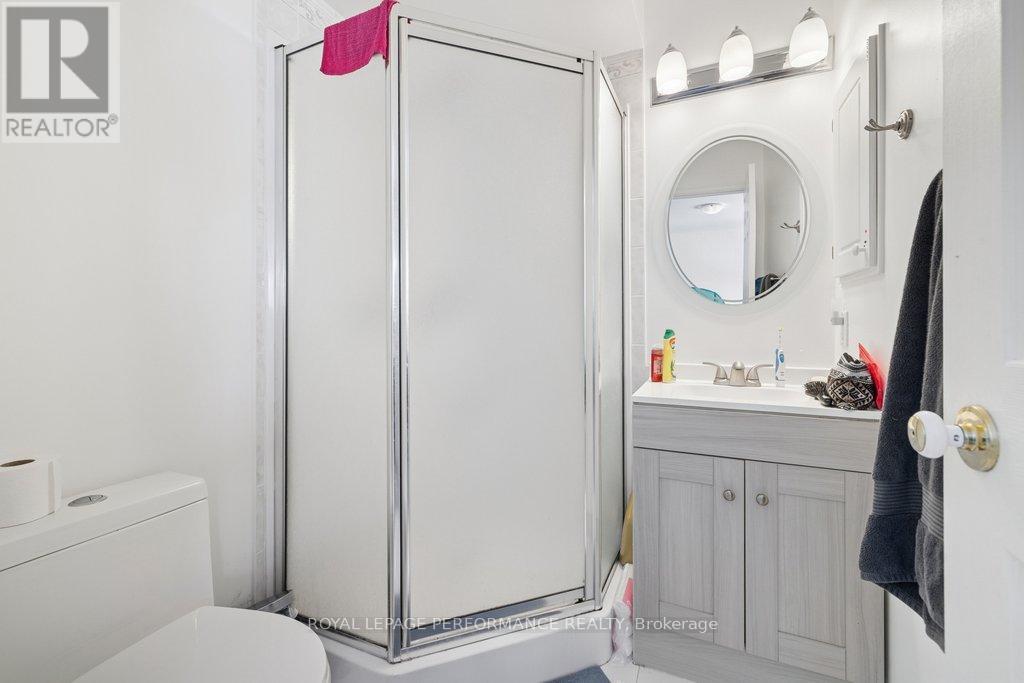 1666 Jobin Crescent, Ottawa, Ontario  K1J 1C5 - Photo 26 - X12824262