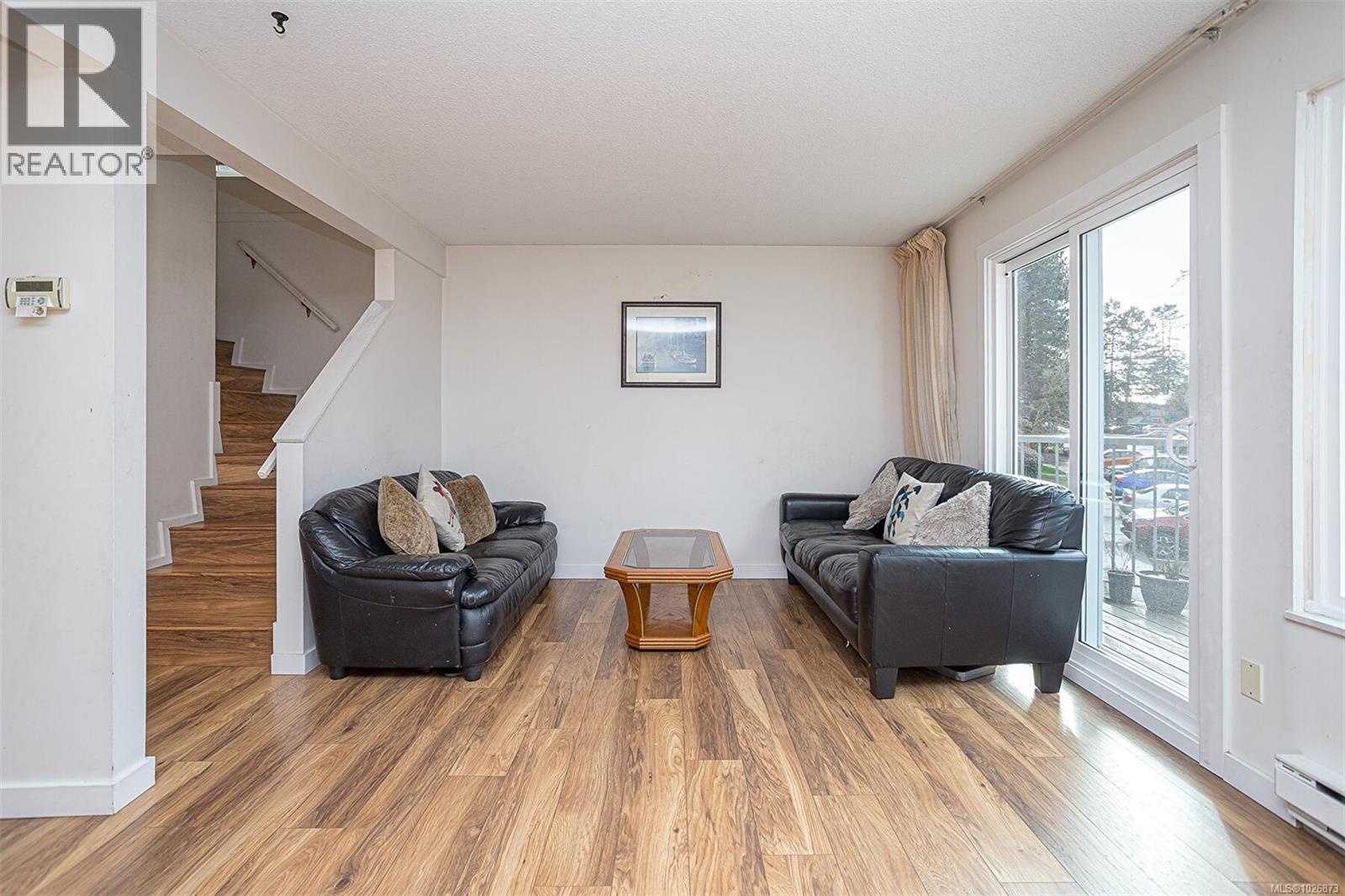 590 Carnation Pl, Saanich, British Columbia  V8Z 6G5 - Photo 8 - 1026873