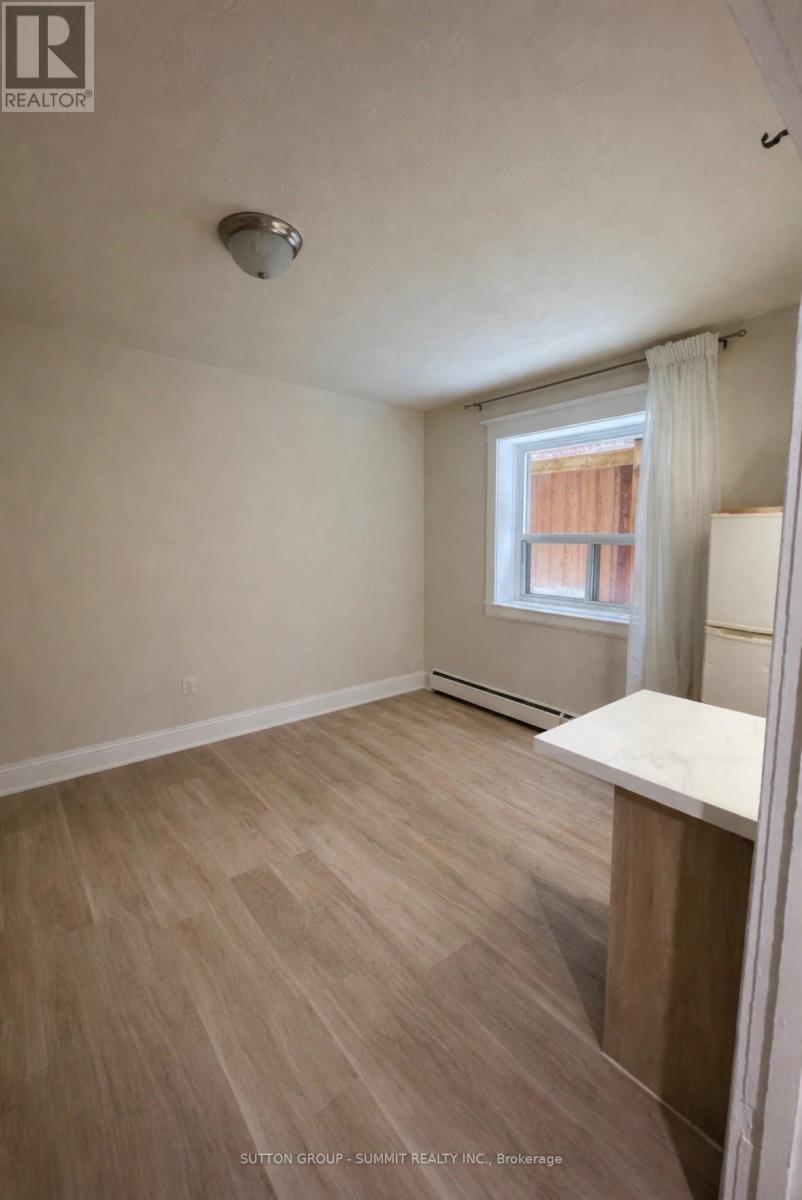 106 - 98 Vaughan Road, Toronto (Humewood-Cedarvale), Ontario  M6C 2M1 - Photo 3 - C12815520