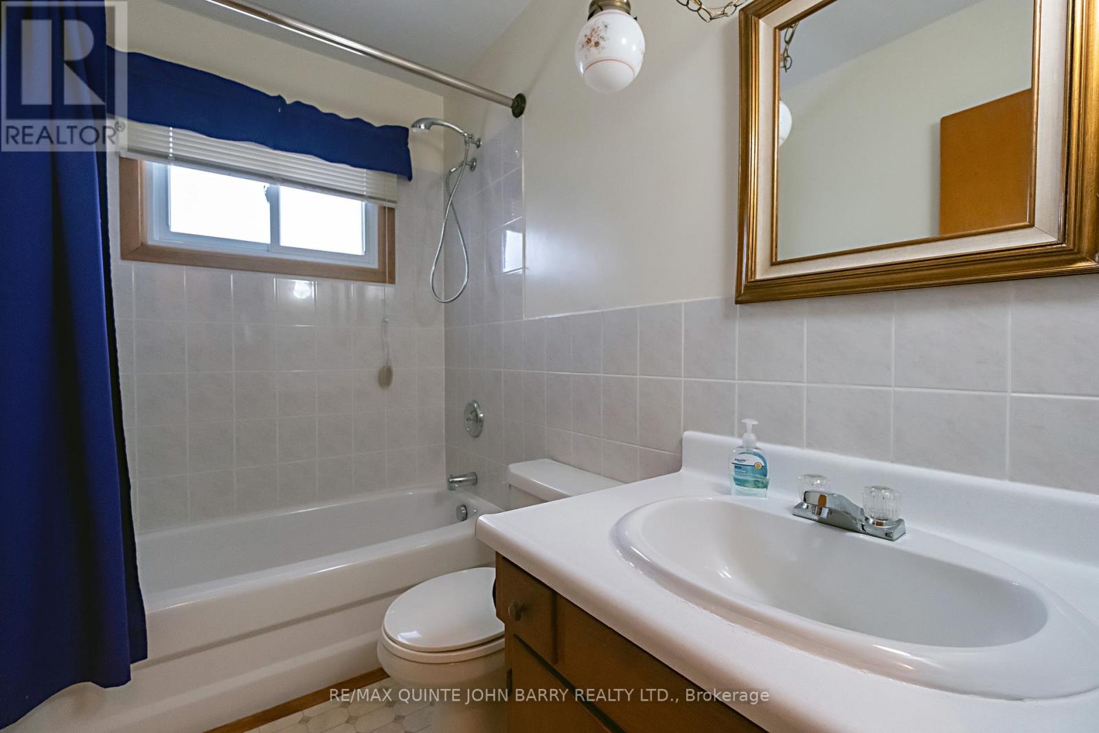 13 Belvedere Road, Quinte West, Ontario  K8V 4A8 - Photo 18 - X12824082