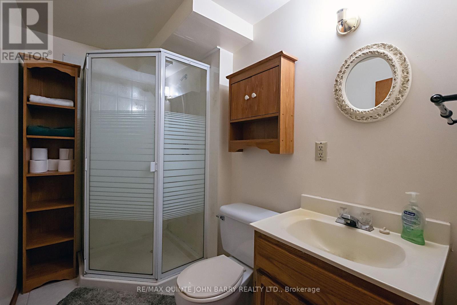 13 Belvedere Road, Quinte West, Ontario  K8V 4A8 - Photo 21 - X12824082