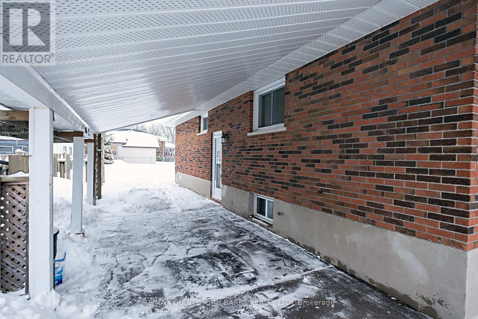 13 Belvedere Road, Quinte West, Ontario  K8V 4A8 - Photo 3 - X12824082