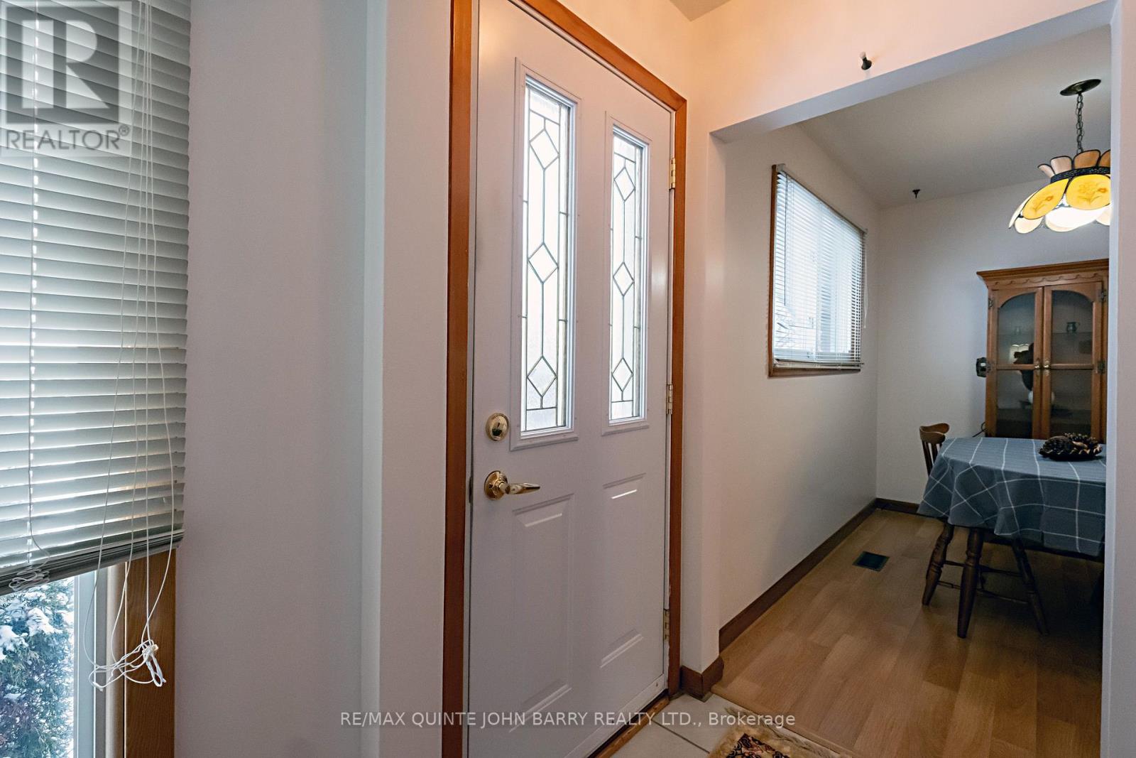 13 Belvedere Road, Quinte West, Ontario  K8V 4A8 - Photo 5 - X12824082