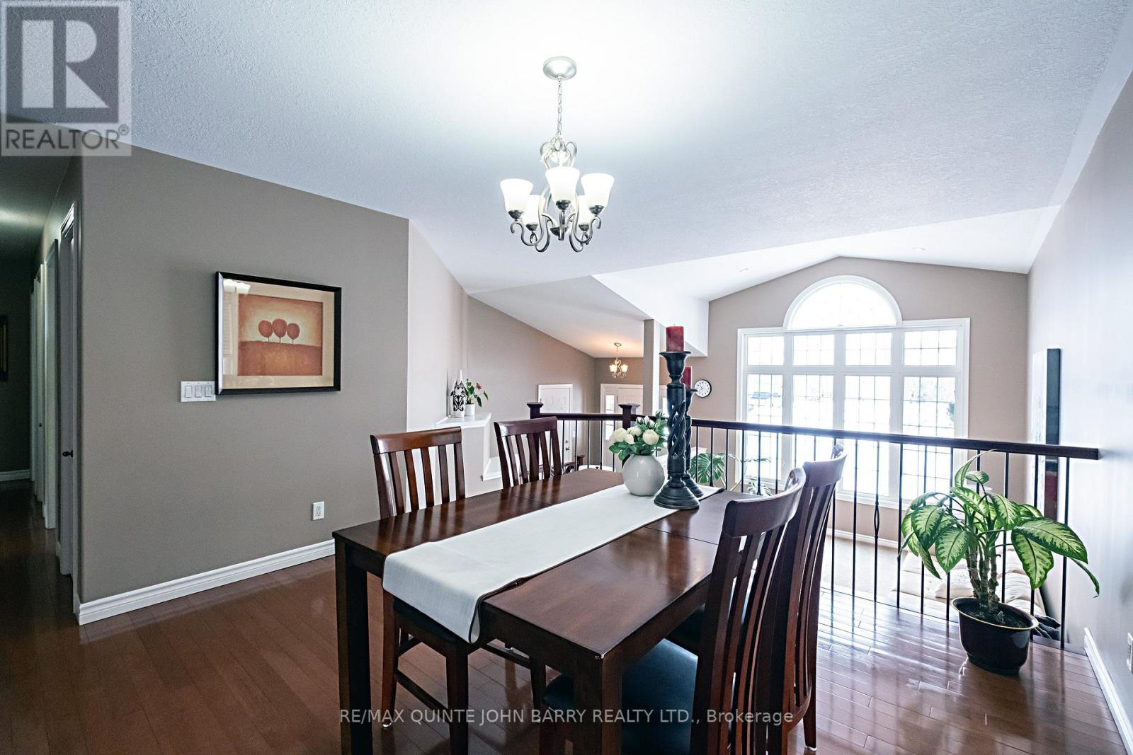 105 Parkview Heights, Quinte West, Ontario  K8V 0A2 - Photo 10 - X12824090