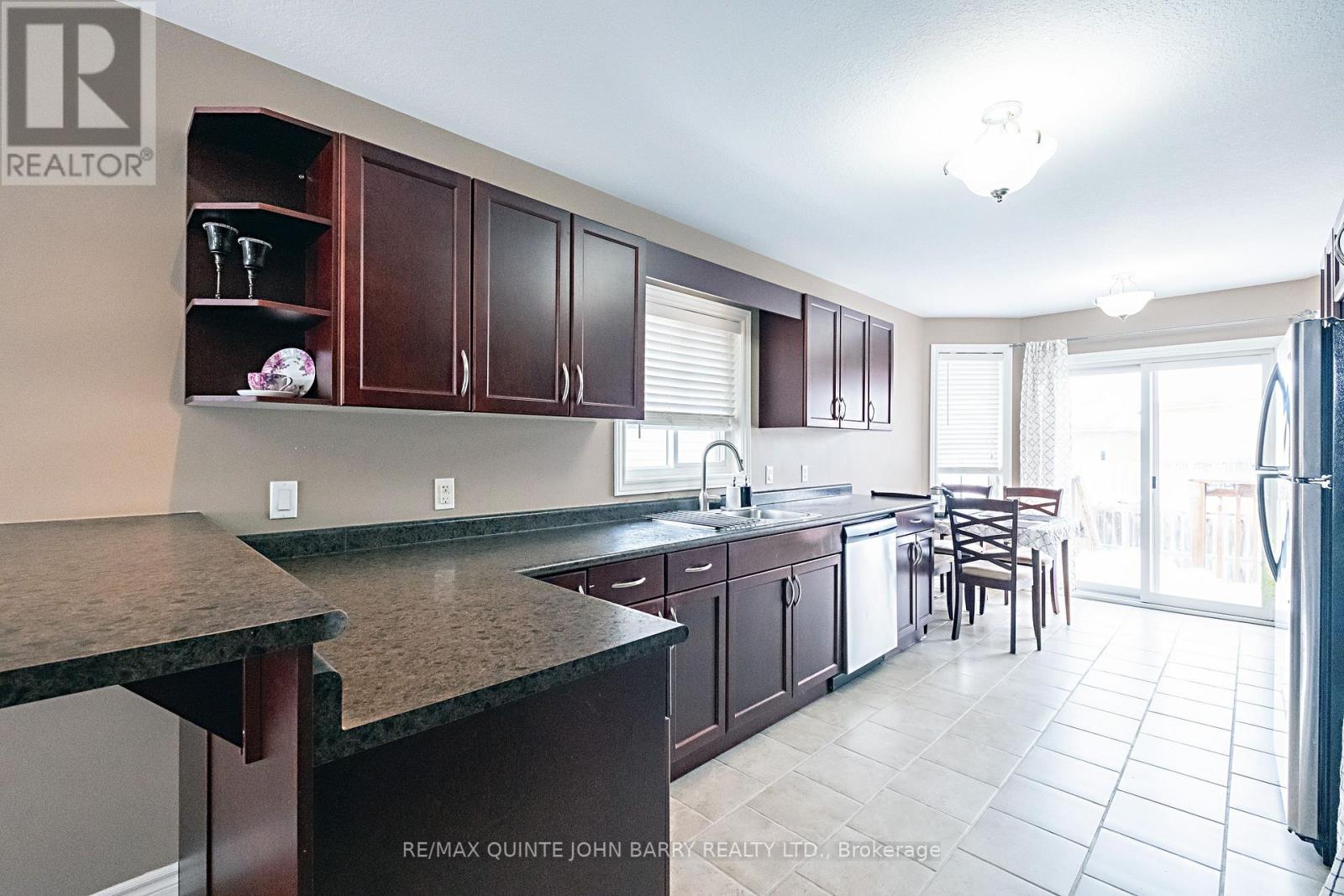 105 Parkview Heights, Quinte West, Ontario  K8V 0A2 - Photo 14 - X12824090