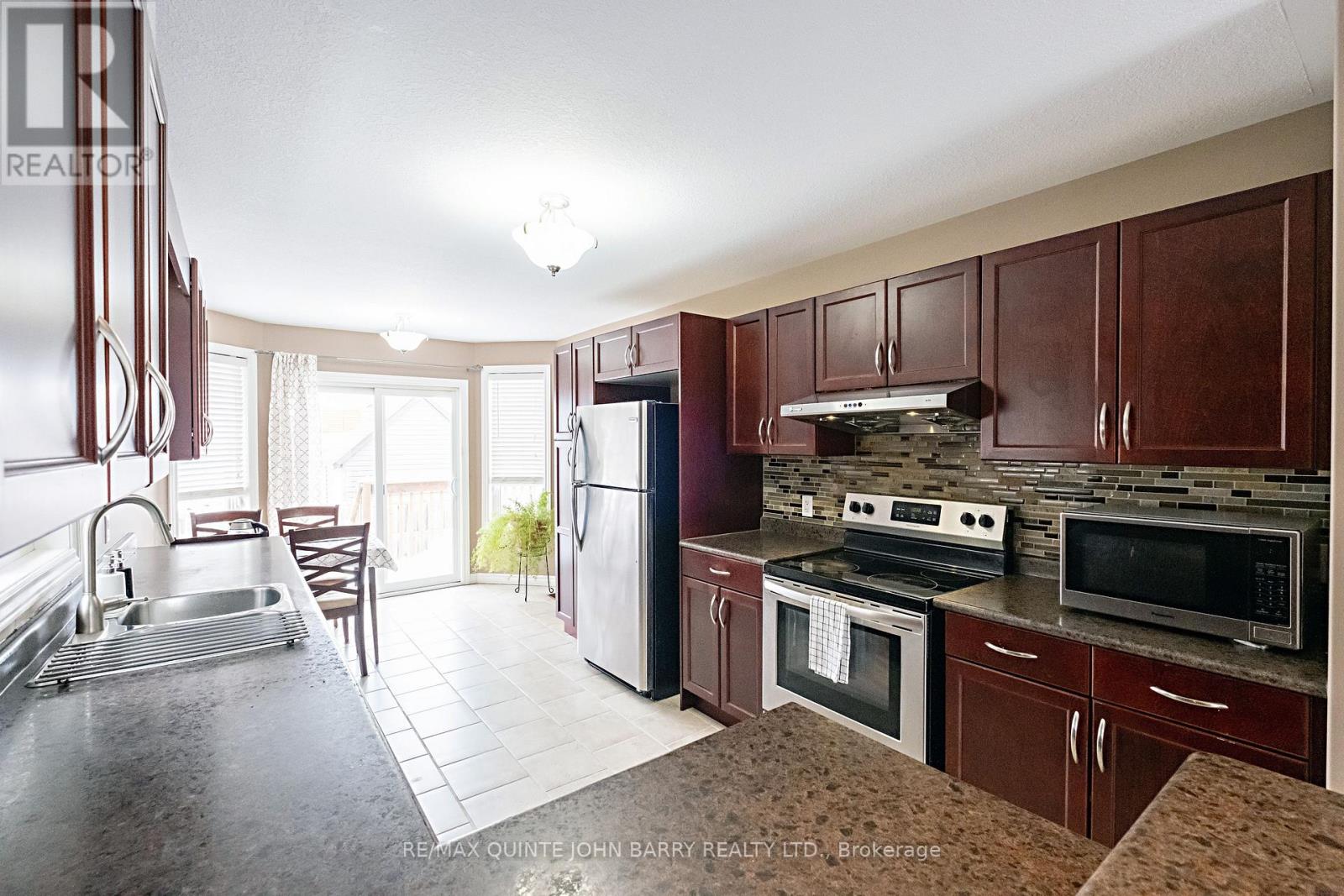 105 Parkview Heights, Quinte West, Ontario  K8V 0A2 - Photo 15 - X12824090