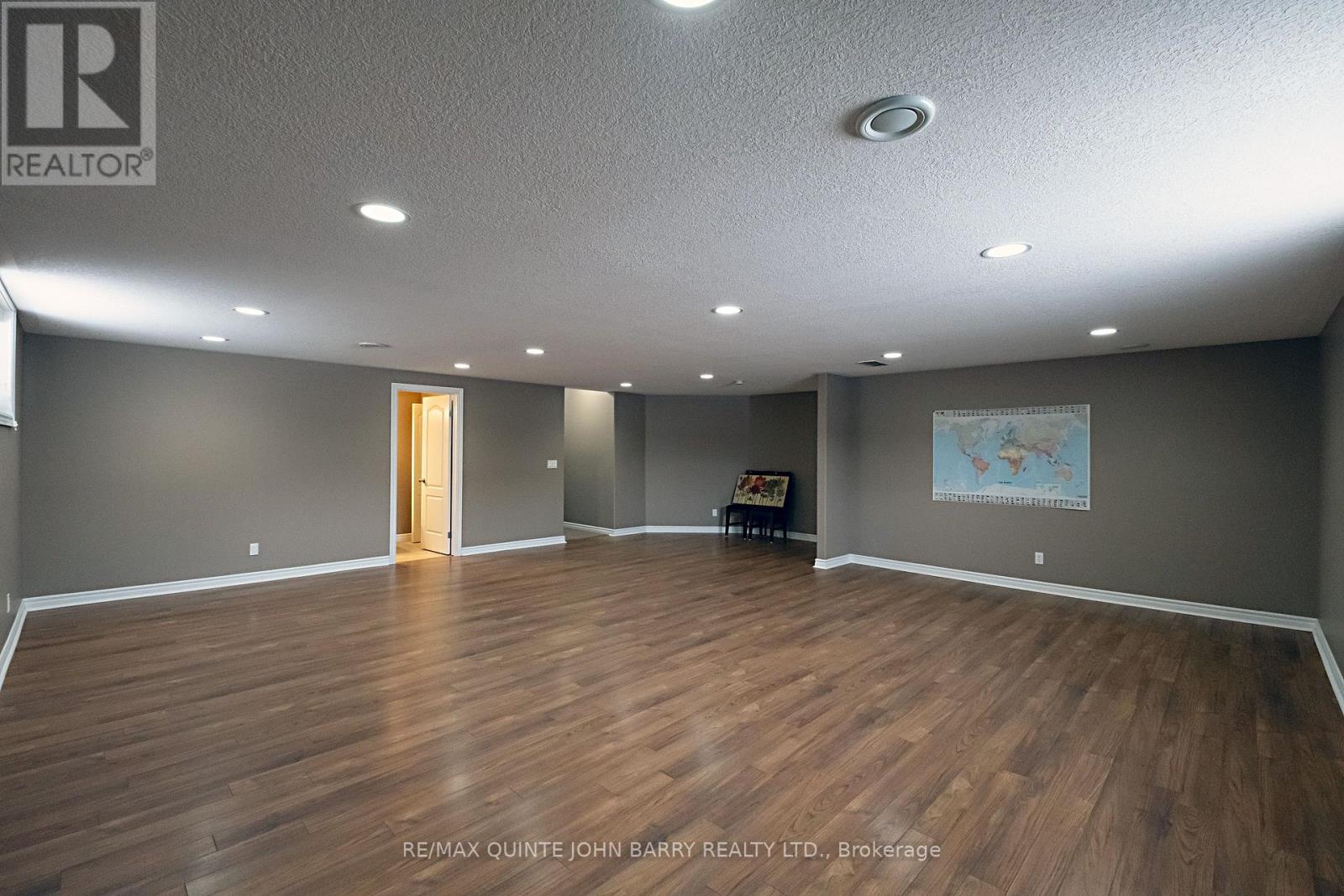 105 Parkview Heights, Quinte West, Ontario  K8V 0A2 - Photo 28 - X12824090