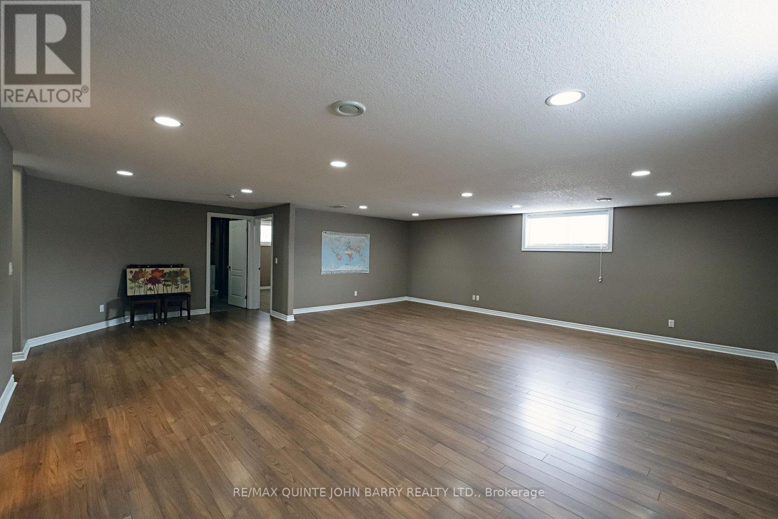 105 Parkview Heights, Quinte West, Ontario  K8V 0A2 - Photo 29 - X12824090