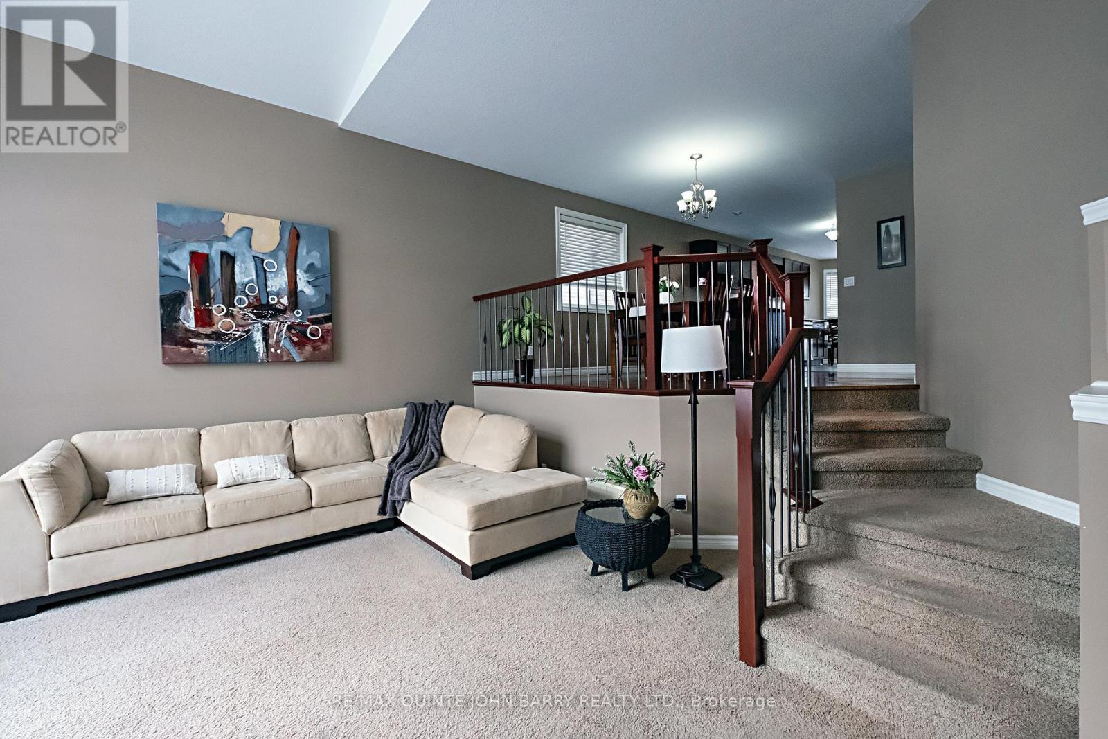 105 Parkview Heights, Quinte West, Ontario  K8V 0A2 - Photo 6 - X12824090