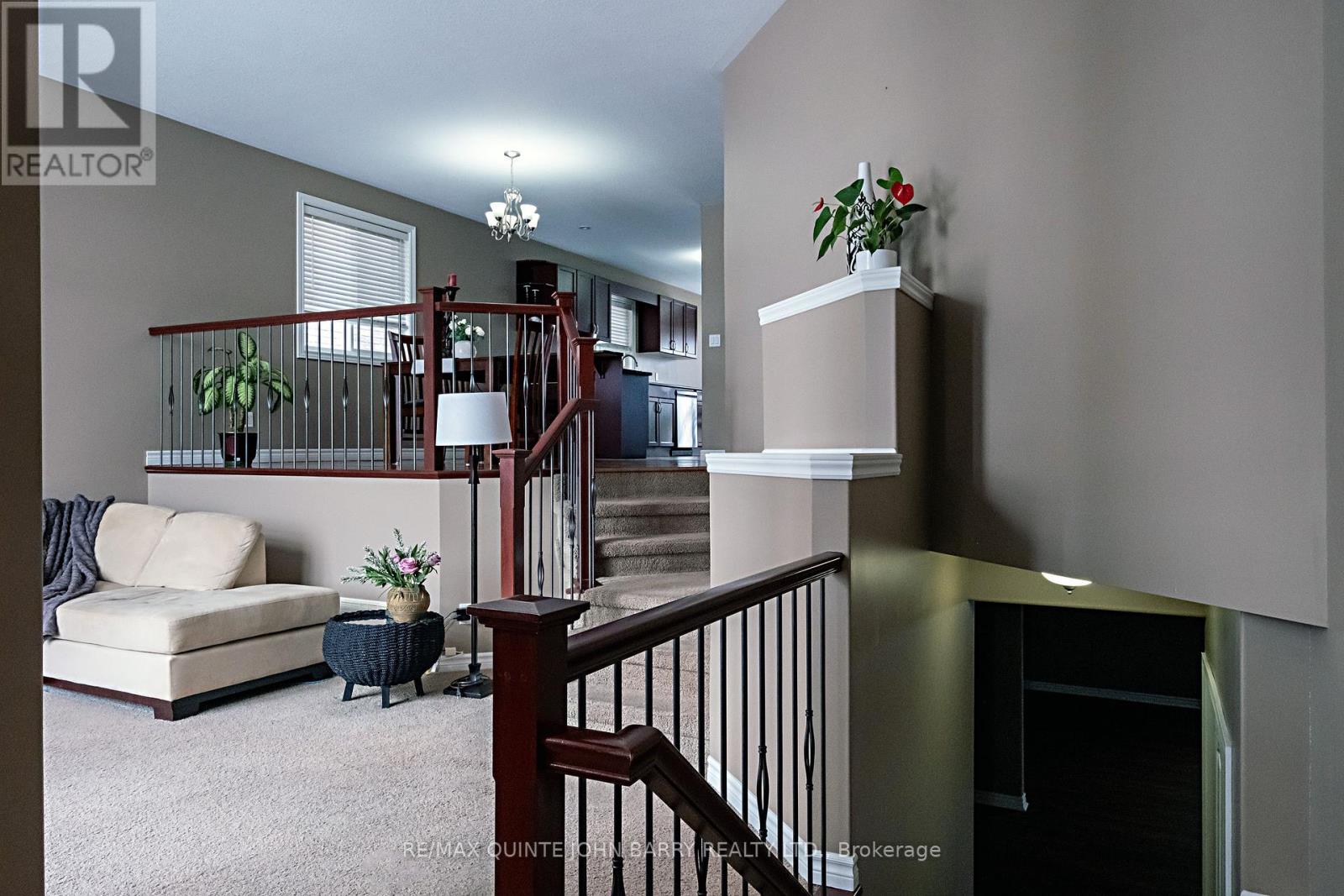 105 Parkview Heights, Quinte West, Ontario  K8V 0A2 - Photo 7 - X12824090