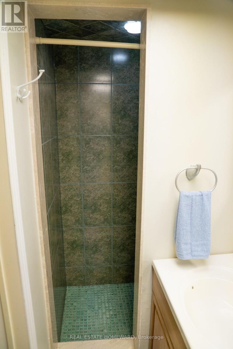 35 Valentine Drive, Toronto, Ontario  M3A 3J7 - Photo 30 - C12824148