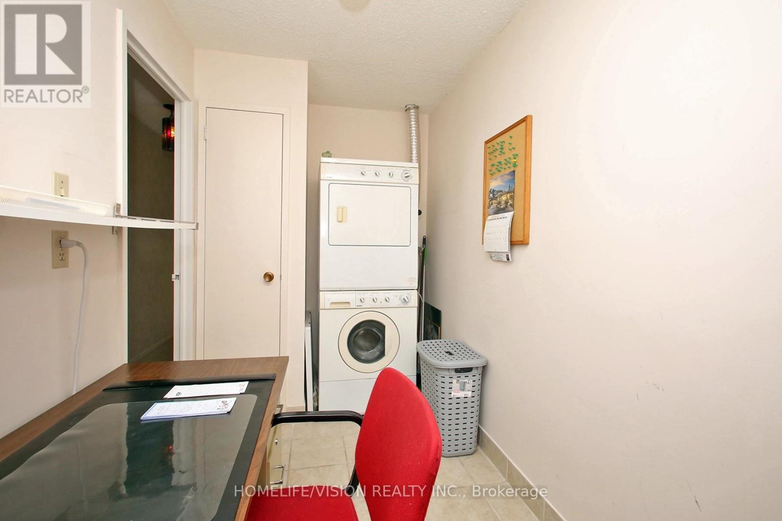 2303 - 10 Muirhead Road, Toronto, Ontario  M2J 4P9 - Photo 12 - C12824166