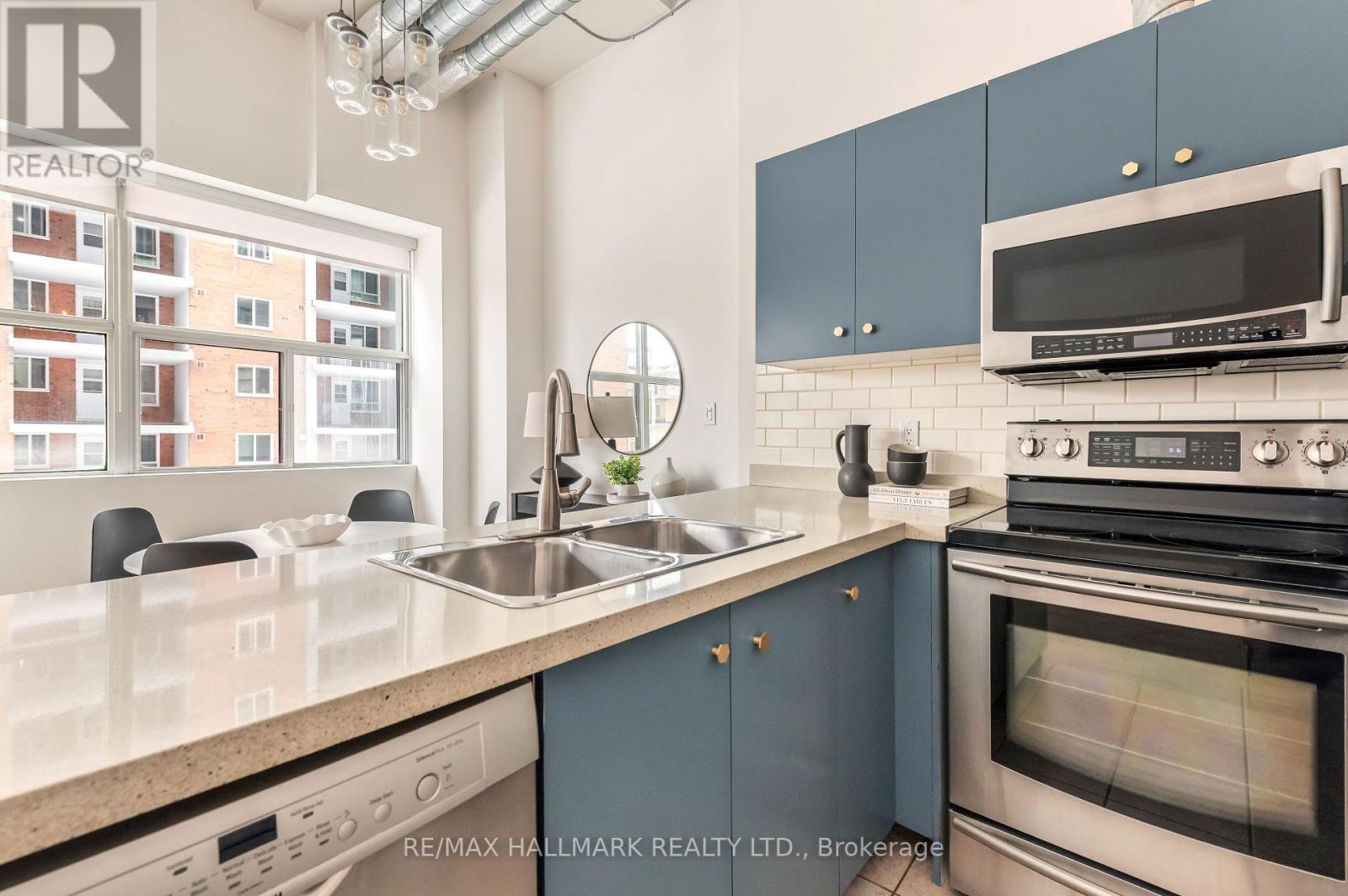 202 - 700 King Street W, Toronto, Ontario  M5V 2Y6 - Photo 12 - C12824176