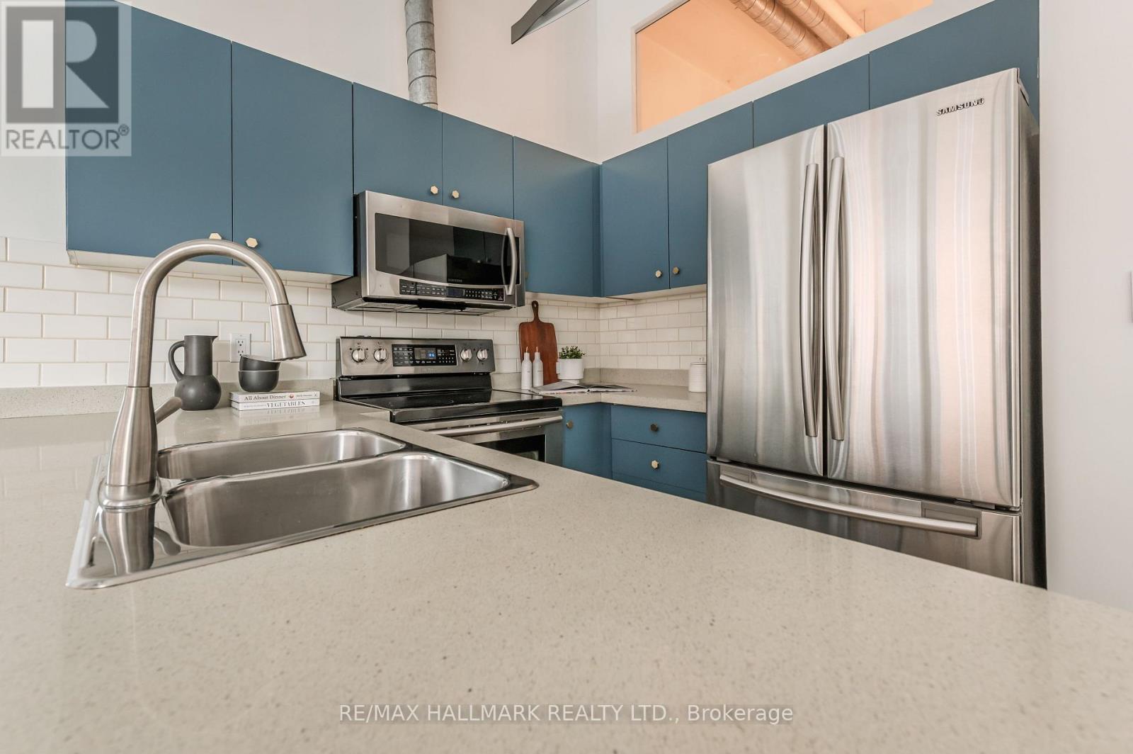 202 - 700 King Street W, Toronto, Ontario  M5V 2Y6 - Photo 14 - C12824176