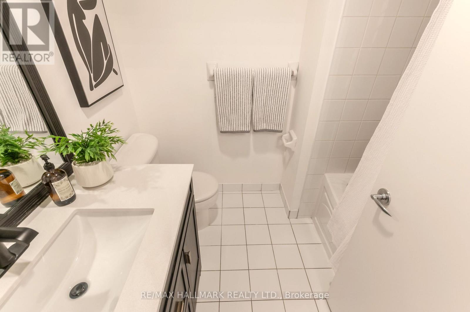 202 - 700 King Street W, Toronto, Ontario  M5V 2Y6 - Photo 19 - C12824176