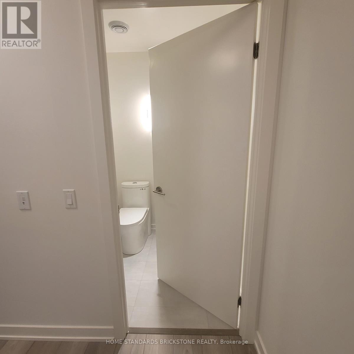 1012 - 110 Broadway Avenue, Toronto, Ontario  M4P 1X7 - Photo 12 - C12824182