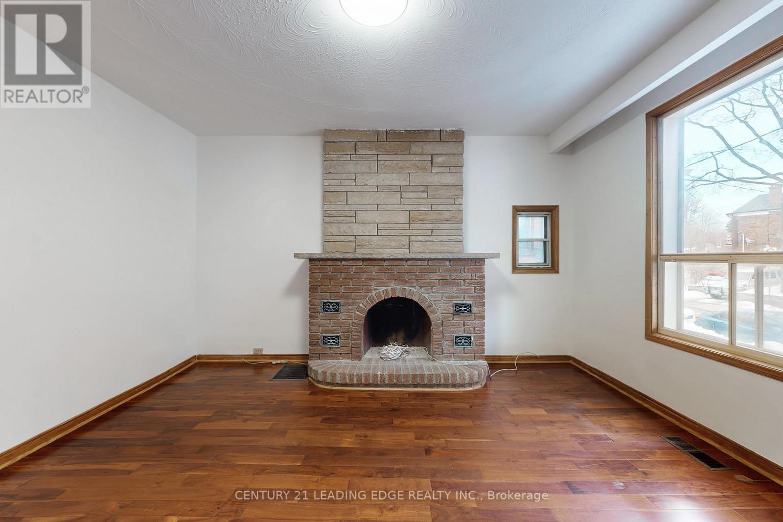 296 Montrose Avenue, Toronto, Ontario  M6G 3G8 - Photo 11 - C12824222