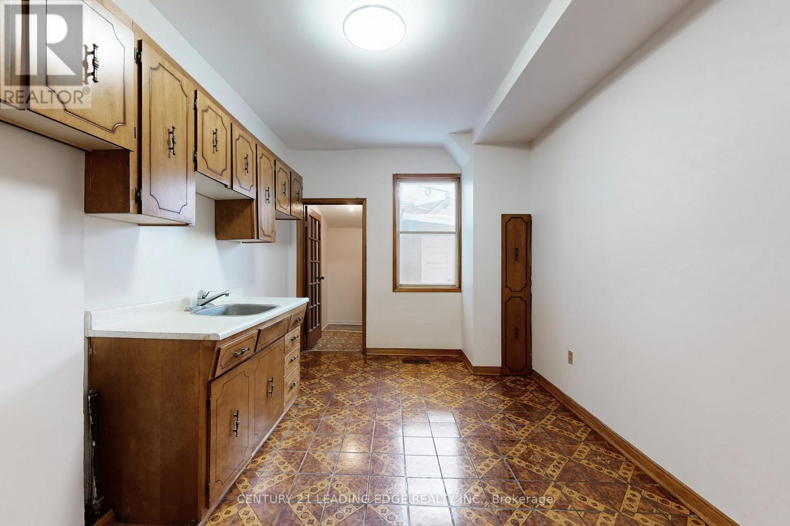 296 Montrose Avenue, Toronto, Ontario  M6G 3G8 - Photo 16 - C12824222