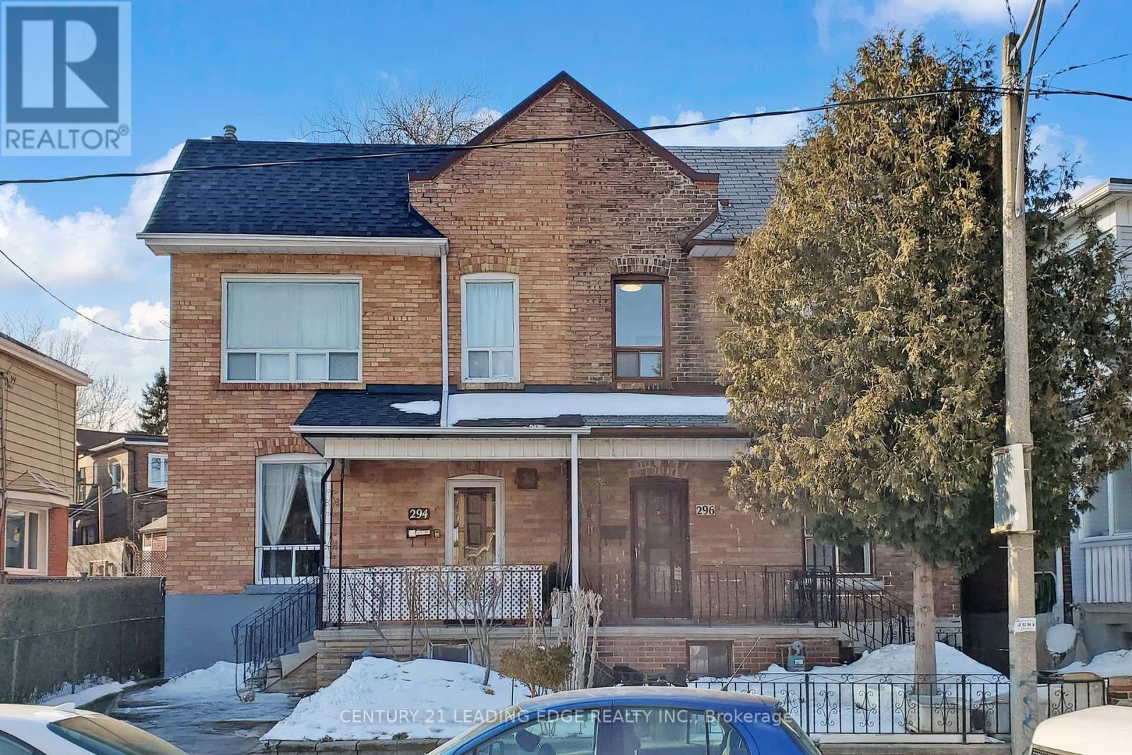 296 Montrose Avenue, Toronto, Ontario  M6G 3G8 - Photo 2 - C12824222