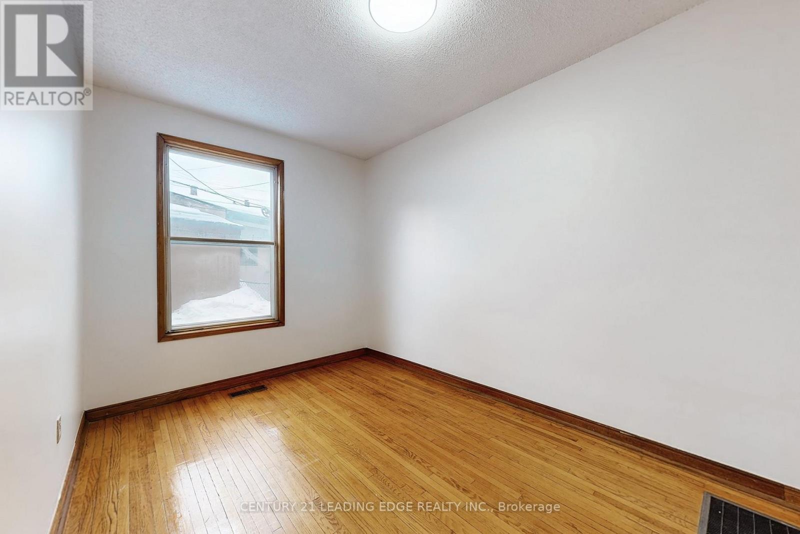 296 Montrose Avenue, Toronto, Ontario  M6G 3G8 - Photo 21 - C12824222