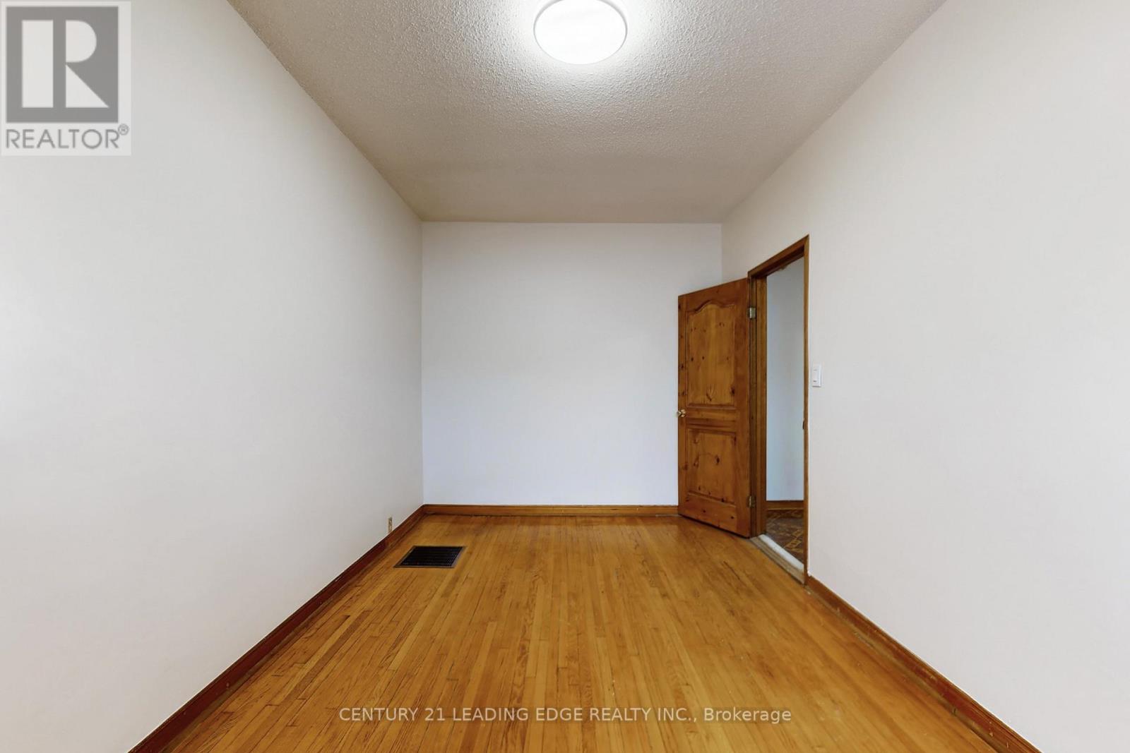 296 Montrose Avenue, Toronto, Ontario  M6G 3G8 - Photo 23 - C12824222