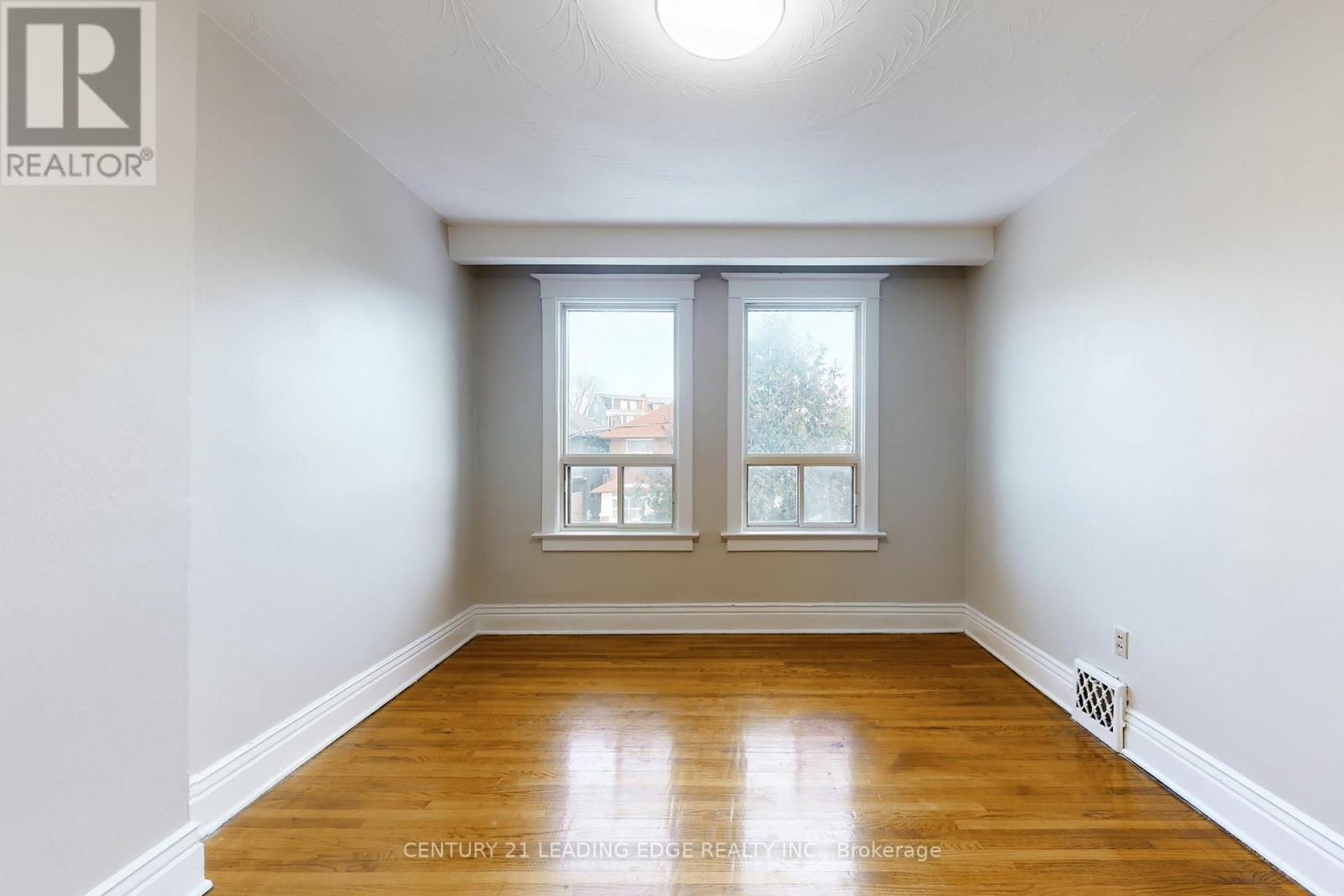 296 Montrose Avenue, Toronto, Ontario  M6G 3G8 - Photo 29 - C12824222