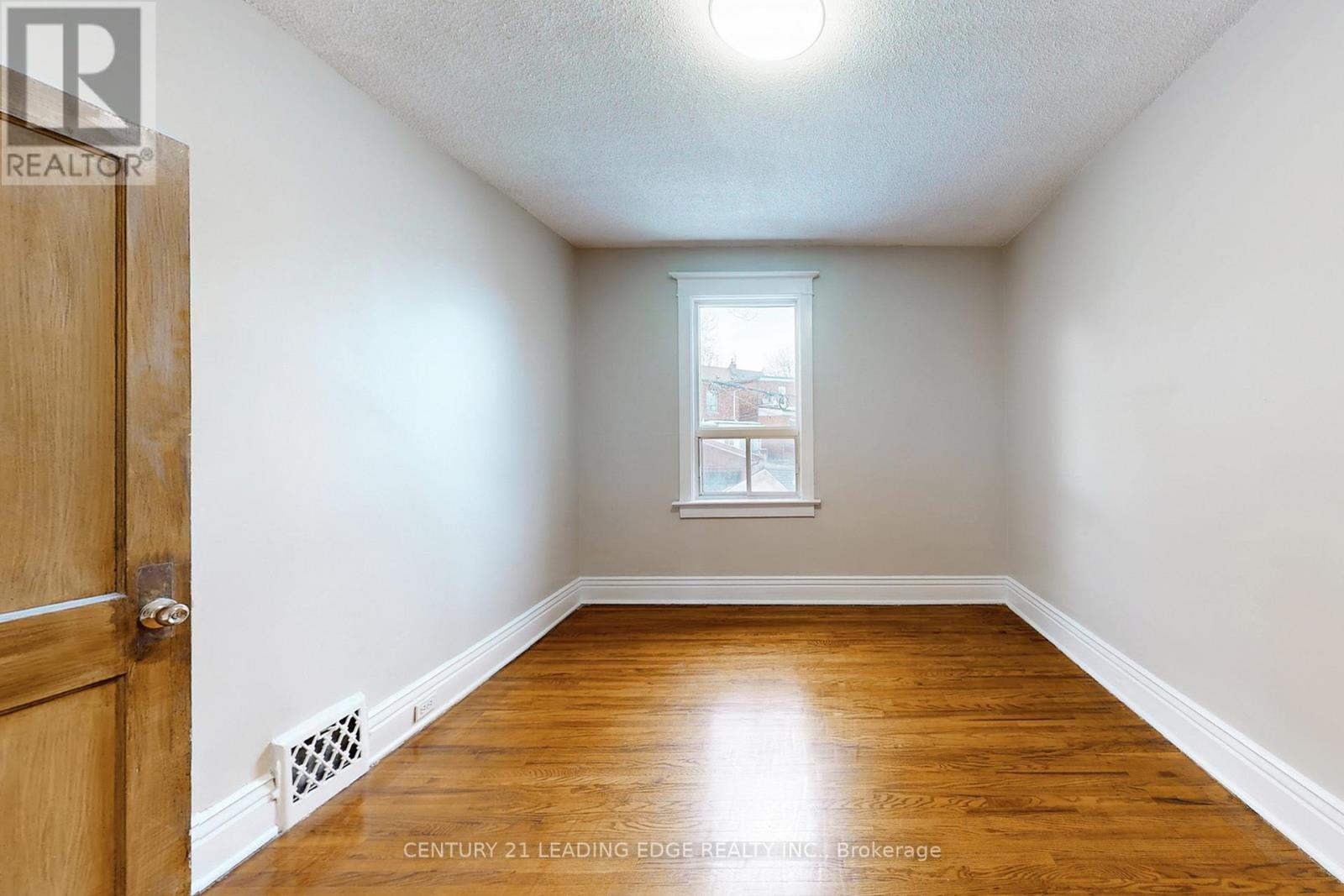 296 Montrose Avenue, Toronto, Ontario  M6G 3G8 - Photo 32 - C12824222