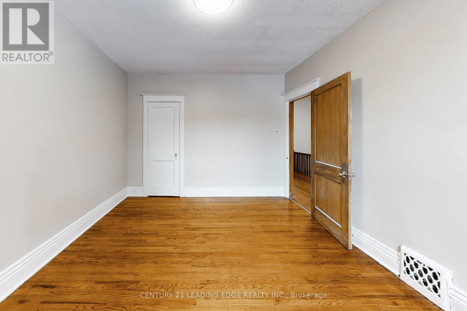 296 Montrose Avenue, Toronto, Ontario  M6G 3G8 - Photo 34 - C12824222