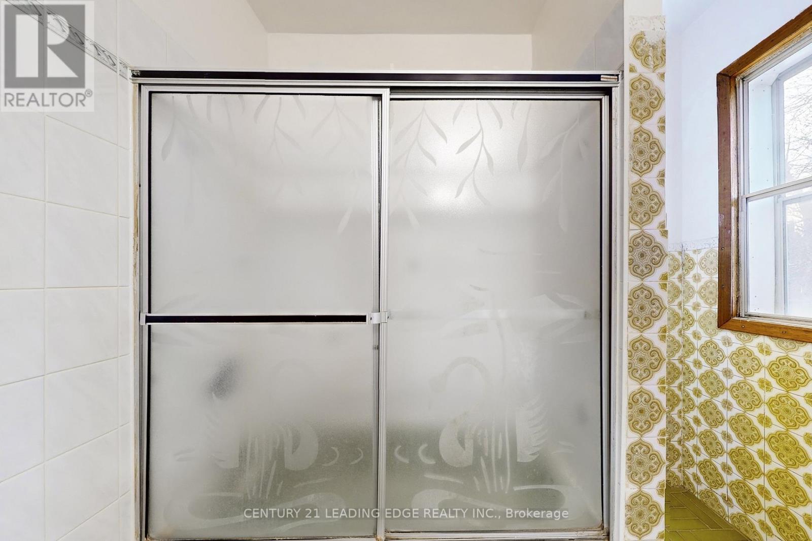 296 Montrose Avenue, Toronto, Ontario  M6G 3G8 - Photo 36 - C12824222