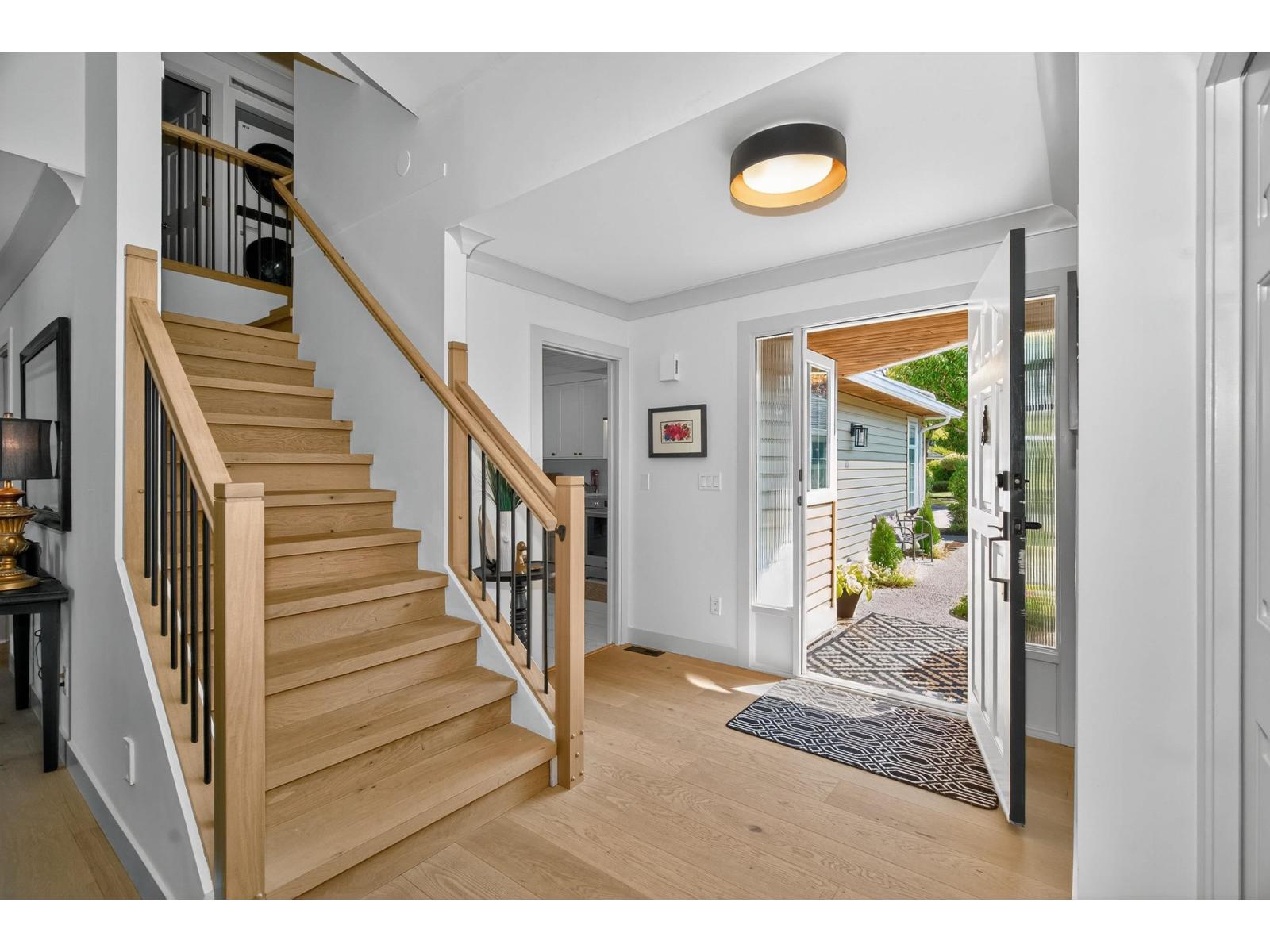 116 15121 19 Avenue, Surrey, British Columbia  V4A 8J4 - Photo 3 - R3077239