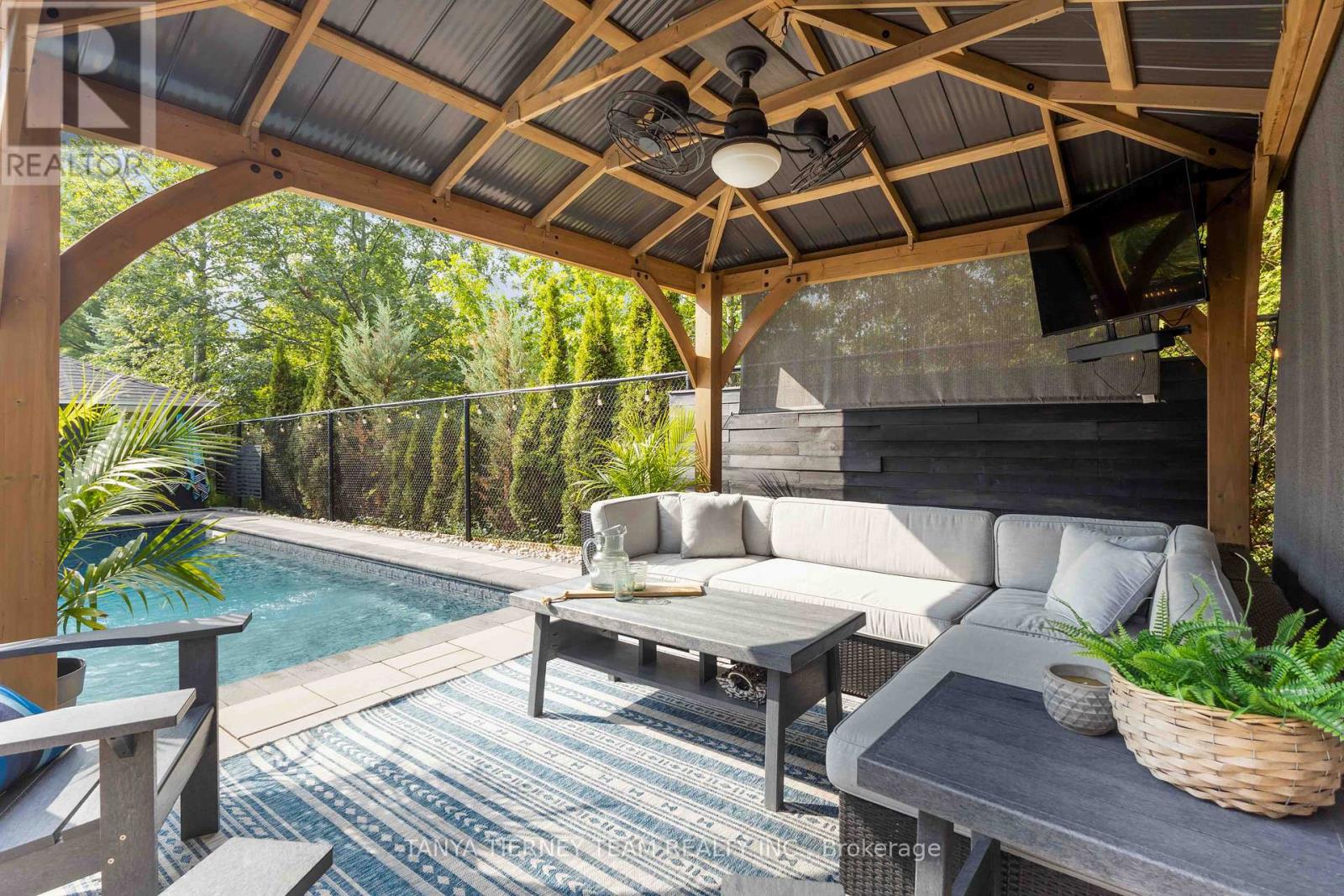 12 Branthaven Court, Whitby, Ontario  L1M 0B2 - Photo 40 - E12824068