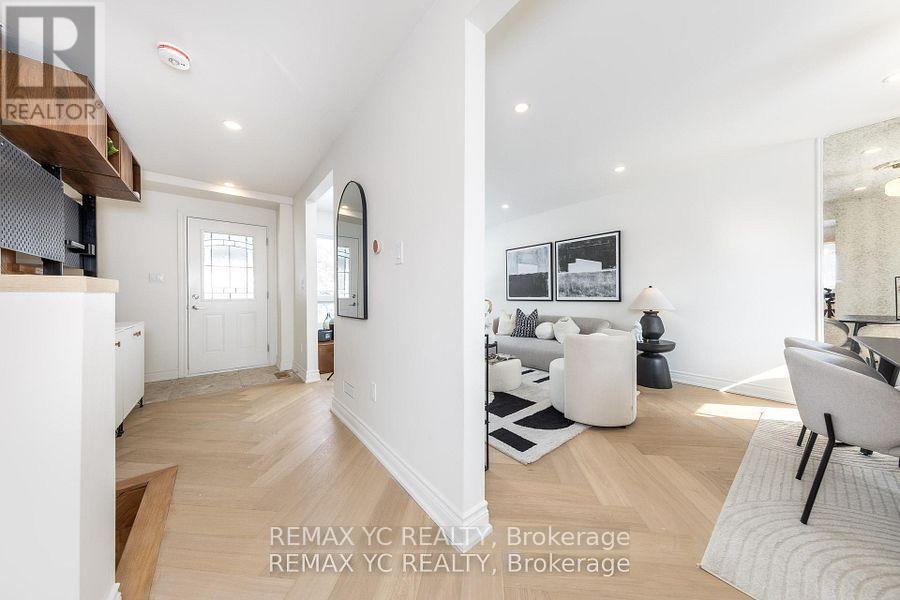 87 Woodfern Drive, Toronto, Ontario M1K 2L4 - Photo 2 - E12824158