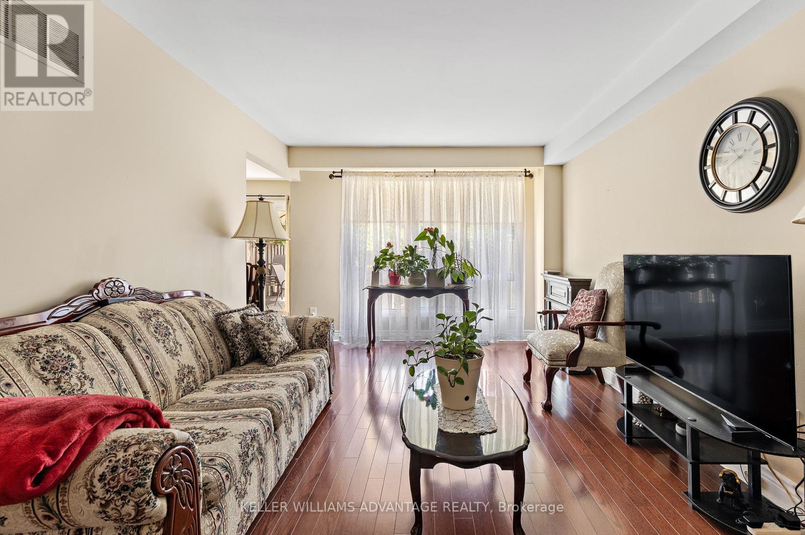 17 - 1051 Sandhurst Circle, Toronto (Agincourt North), Ontario  M1V 1T9 - Photo 11 - E12824228