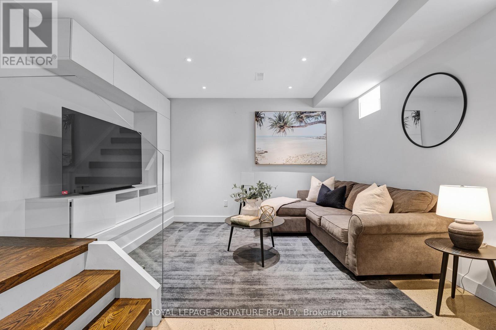 38 Bastedo Avenue, Toronto, Ontario  M4C 3M9 - Photo 28 - E12824236