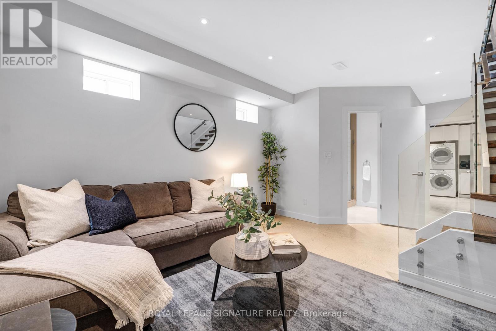 38 Bastedo Avenue, Toronto, Ontario  M4C 3M9 - Photo 29 - E12824236