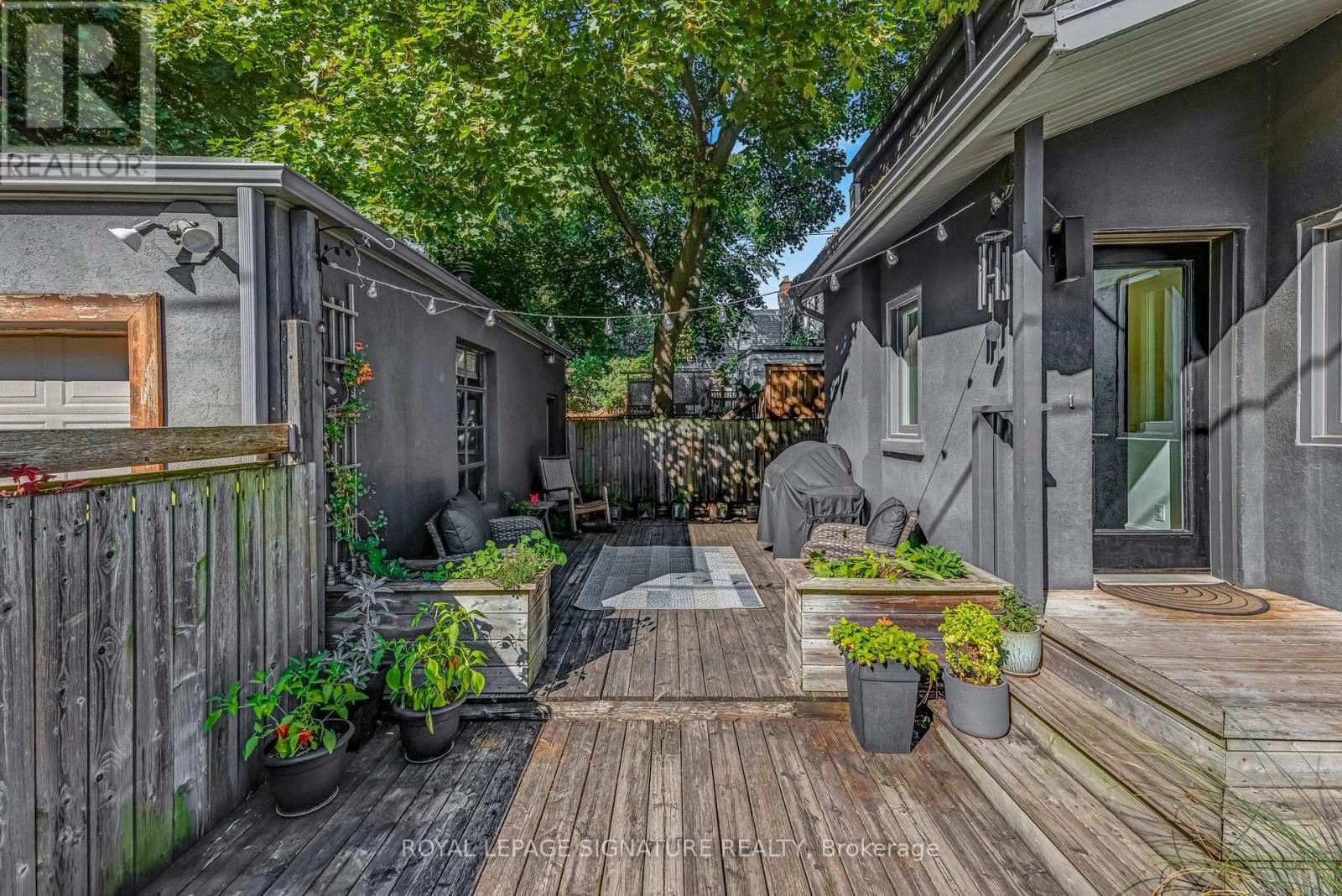 38 Bastedo Avenue, Toronto, Ontario  M4C 3M9 - Photo 37 - E12824236