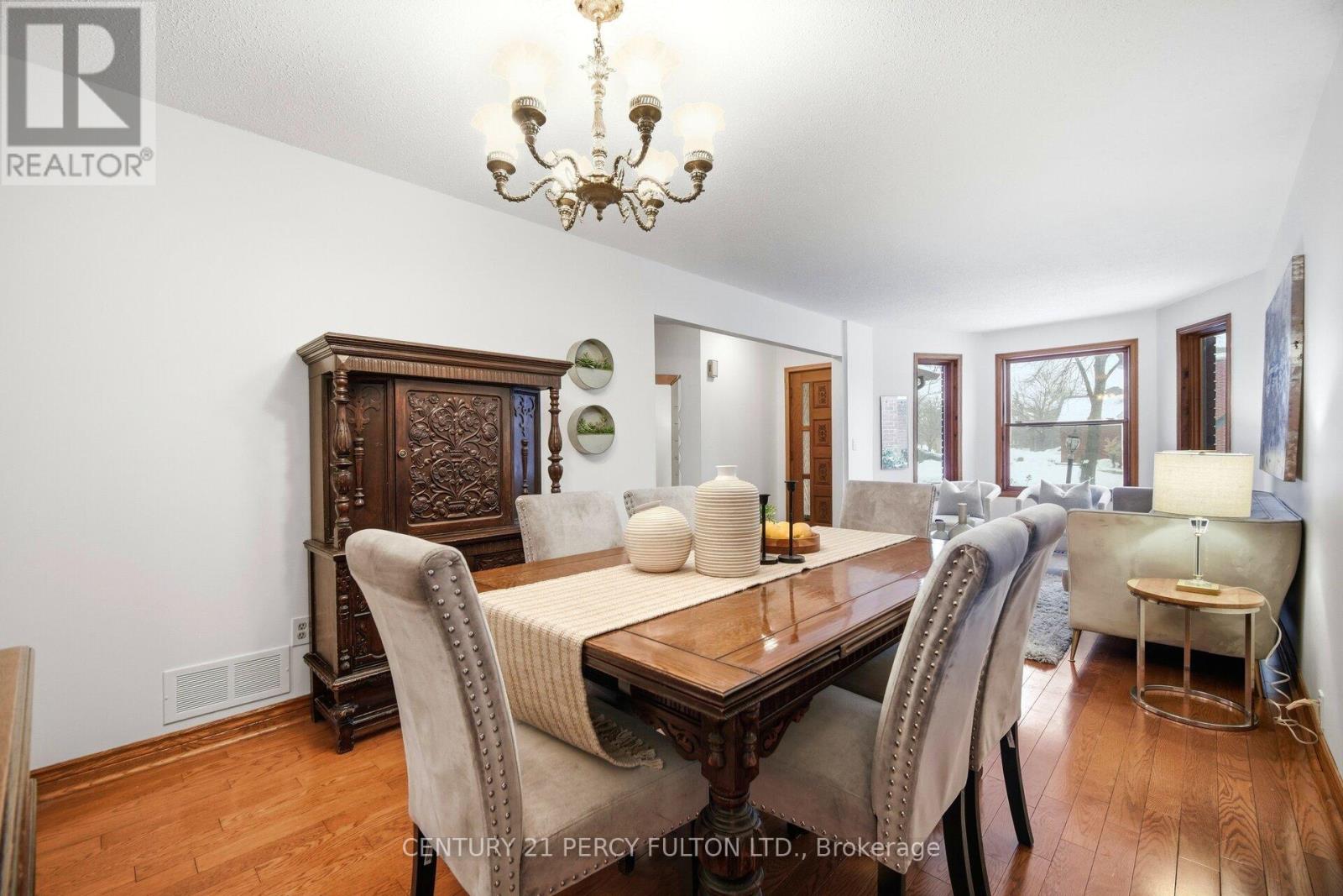 233 Gwendolyn Street, Pickering, Ontario  L1V 4N4 - Photo 7 - E12824284