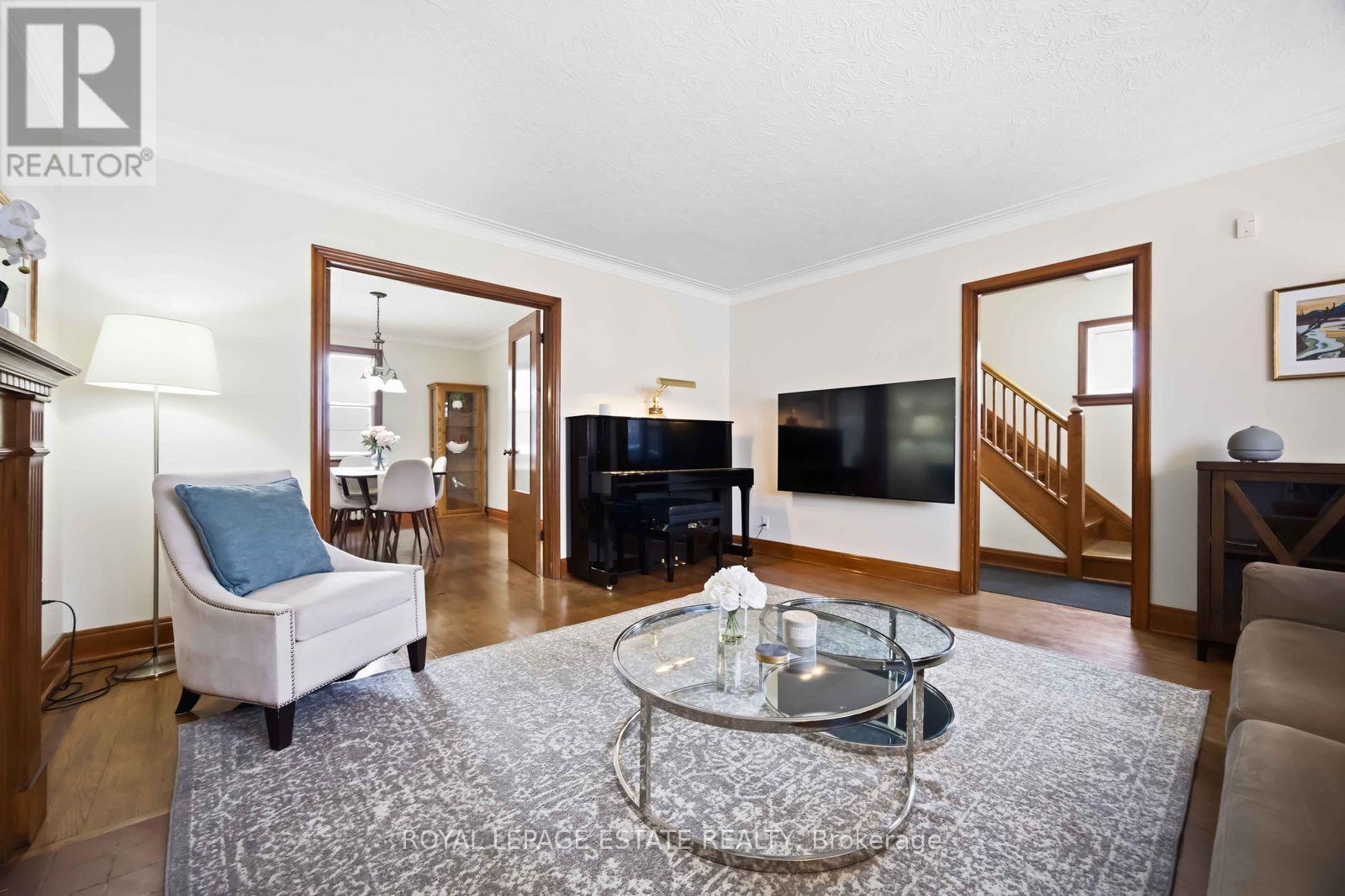 207 Clonmore Drive, Toronto, Ontario  M1N 1Y3 - Photo 5 - E12824298