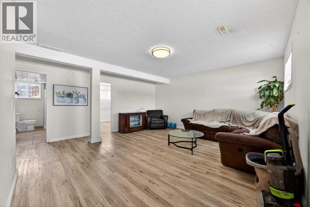 712 Madison Drive, Irricana, Alberta  T0M 1B0 - Photo 28 - A2282286