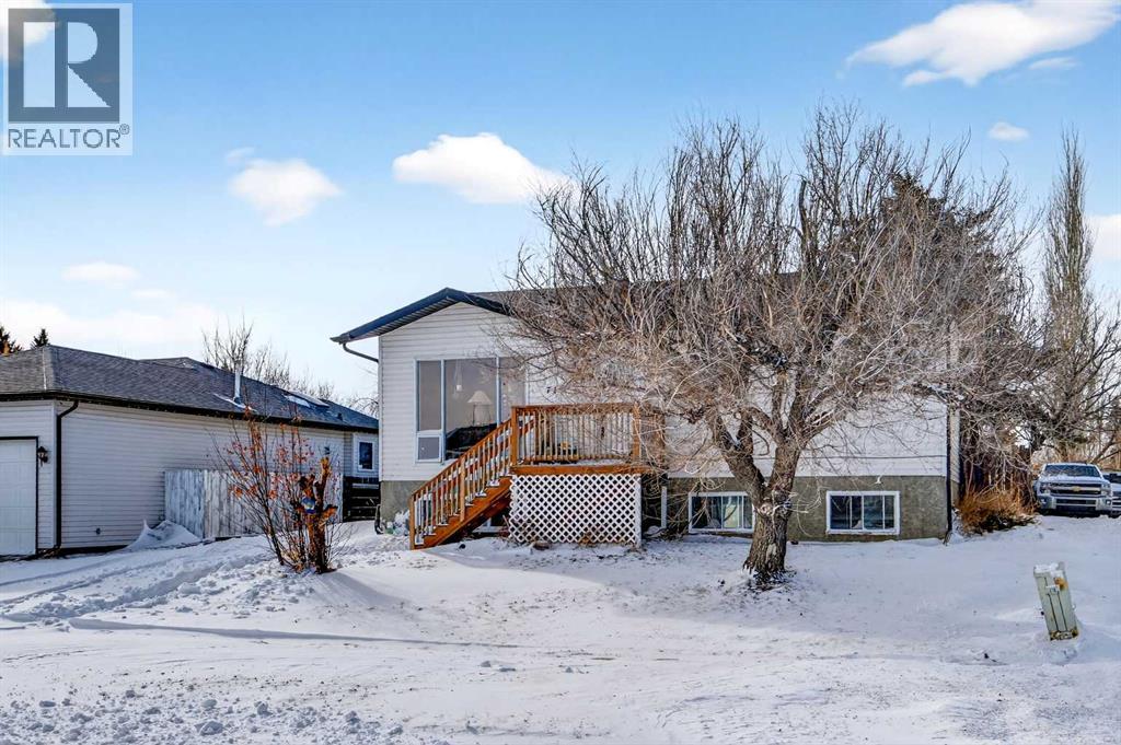 712 Madison Drive, Irricana, Alberta  T0M 1B0 - Photo 5 - A2282286